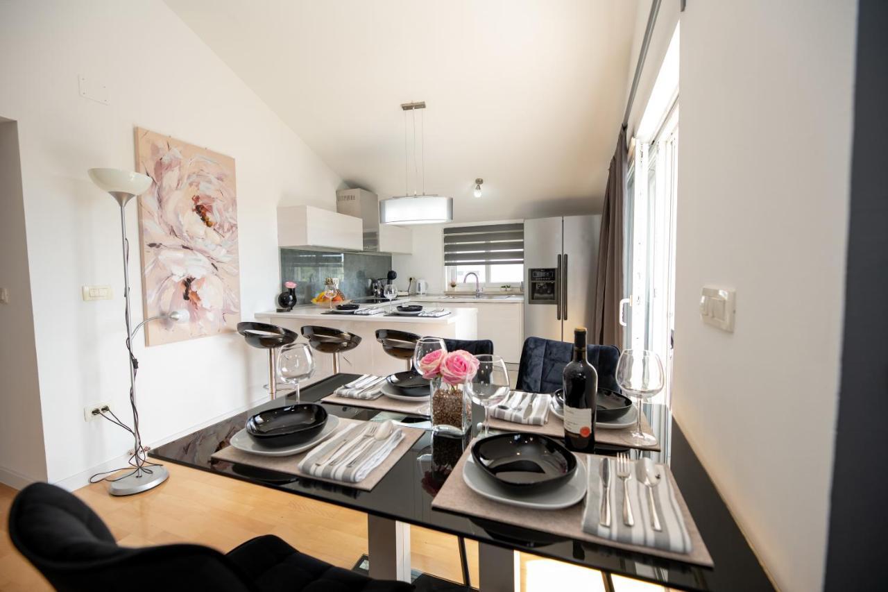 Apartment Malu Sunset Zadar Exterior photo